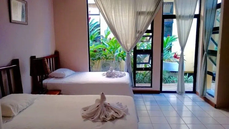 Banana Palms Hotel - Oda