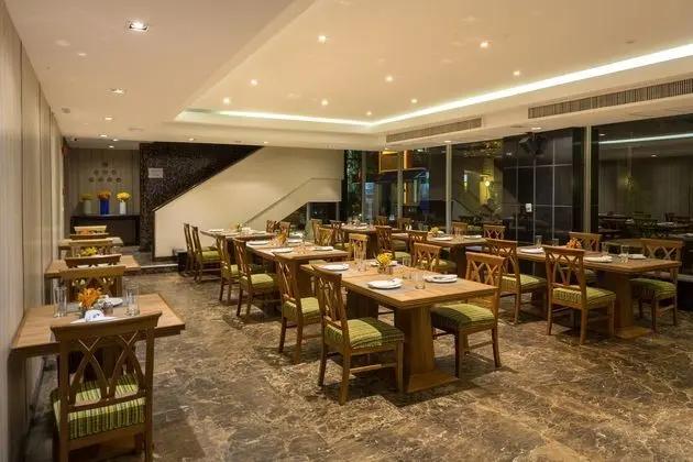 Bandara Suite Silom
