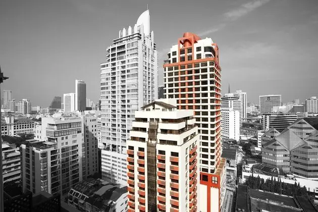 Bandara Suite Silom