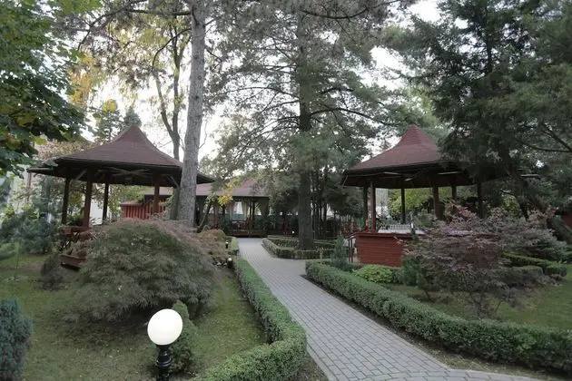 Hotel Baneasa Parc - Dış Mekan