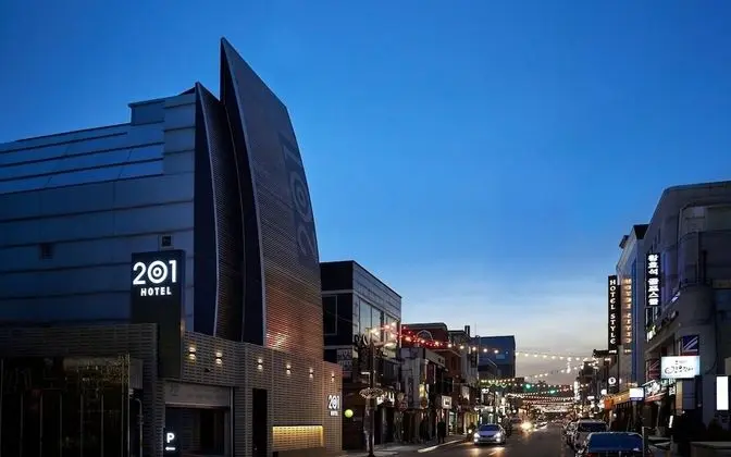 Bangbae Hotel 2001