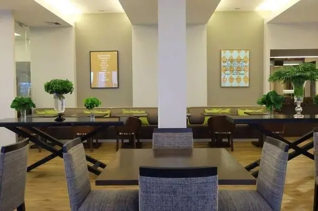Bangna Pride Hotel & Residence - Yerinde Yemek
