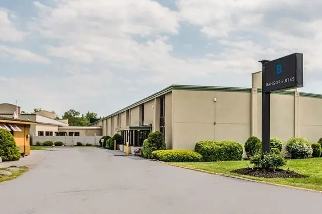 Bangor Suites Airport Hotel - Dış Mekan