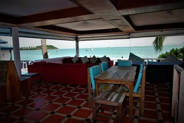 Bangrak Pier Resort - Yerinde Yemek