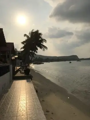 Bangrak Samui Beach Resort - Plaj