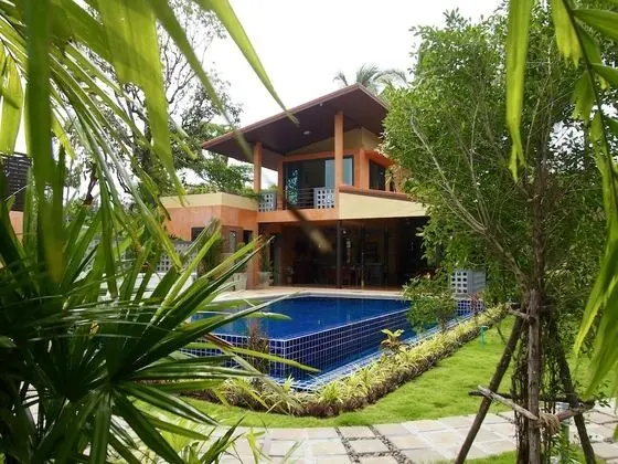 At Bangsak Resort - Havuz