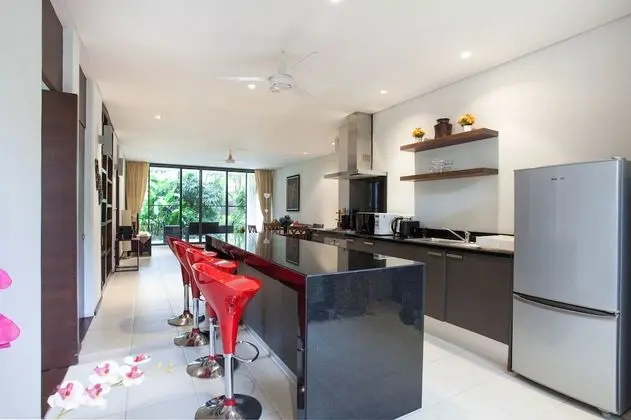 Bangtao Beach Garden by Rents In Phuket - Mutfak