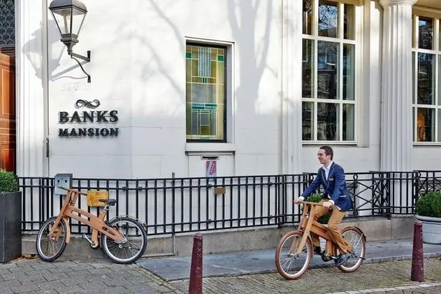 Banks Mansion