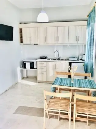 Banos Apartment 2 bed Rooms and Swimming Pool Near the Beach - İç Mekan