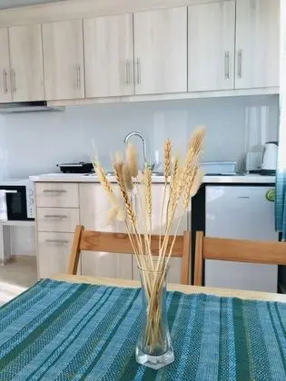 Banos Apartments And Swimming Pool Near the Beach - Yerinde Yemek
