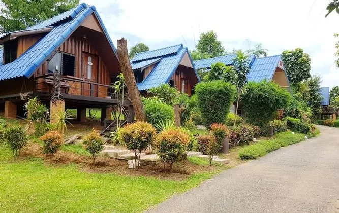 Banphu Montalang Resort