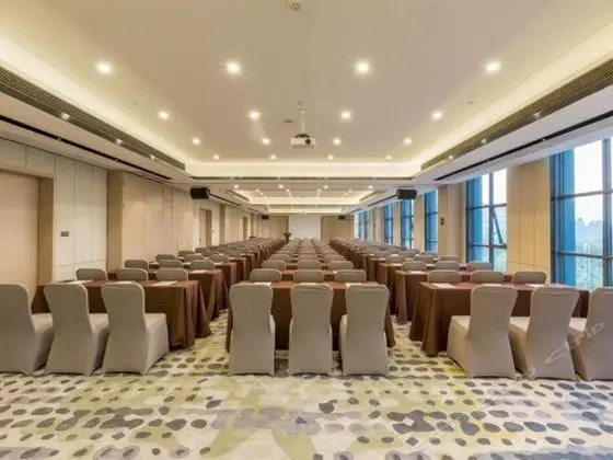 Bantian Zhongcheng ATour Hotel - İş / Konferans