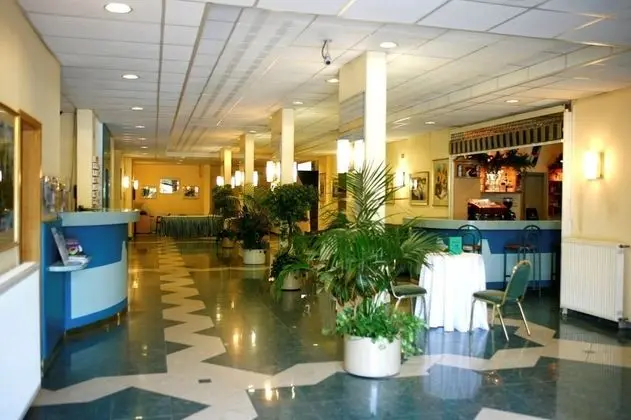 Hotel Bara Budapest - Lobi