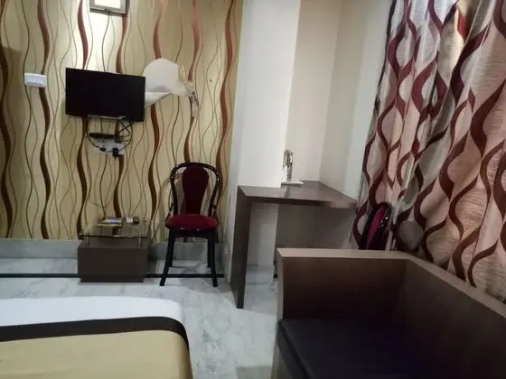 Hotel Barak Residency - Oda