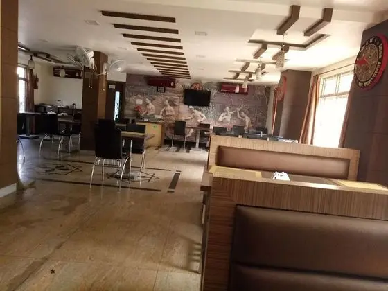 Hotel Barak Residency - Yerinde Yemek