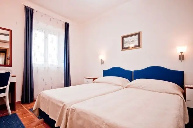 Barba Petra Dvori Apartments - Oda