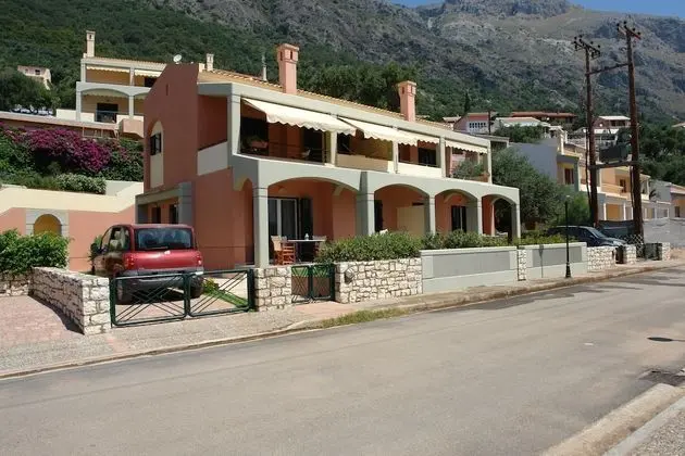 Barbati Bay Elegant Apartments - Dış Mekan