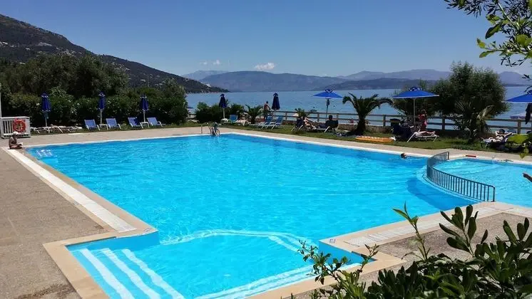 Barbati Bay Elegant Apartments - Havuz