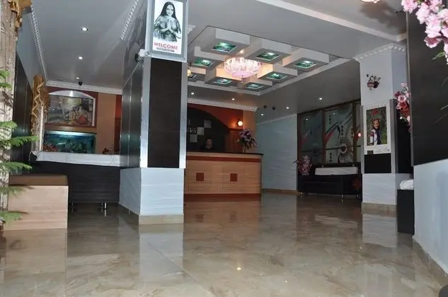 Hotel Barbereek Inn - Lobi