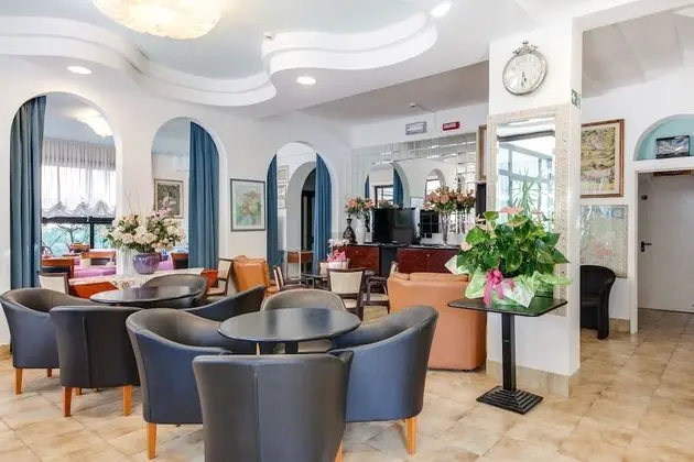 Hotel Barbiani - Lobi