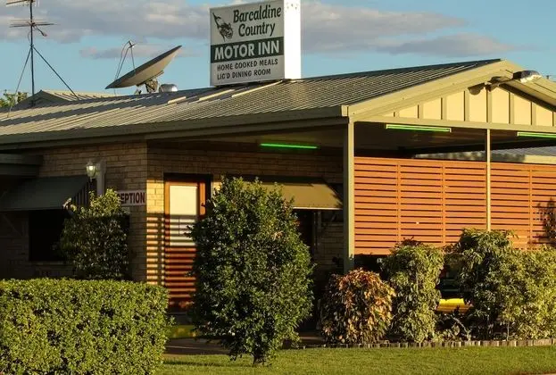 Barcaldine Country Motor Inn - Dış Mekan