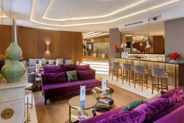 Barcelo Emperatriz - Bar