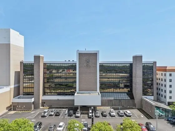 Barclay Towers - Öne Çıkan Resim