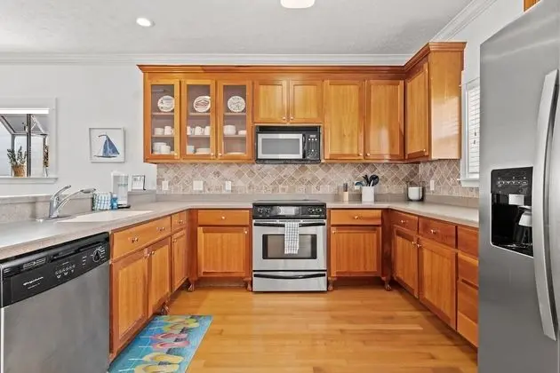 Barefoot Boat Bums by Book That Condo