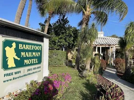 Barefoot Mailman Lantana Motel