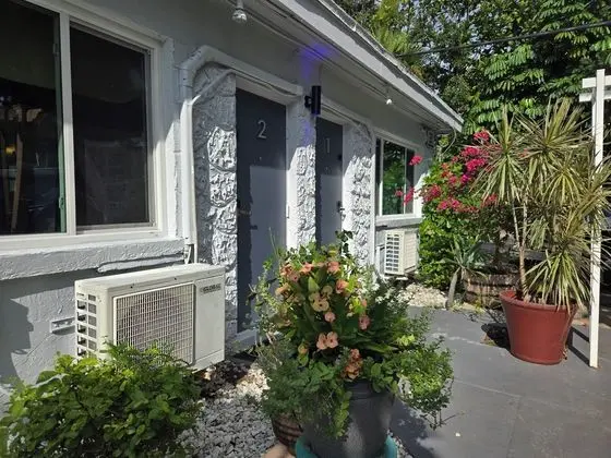 Barefoot Mailman Lantana Motel - Dış Mekan