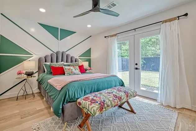 Barefoot in Spring Branch, Modern Chic Home With Private Pool, Gourmet Kitchen - Oda