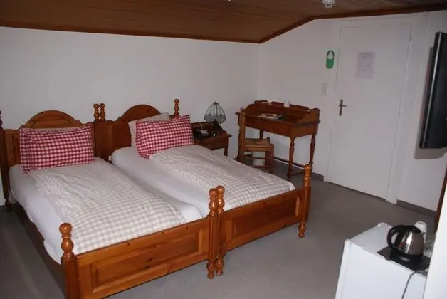Hotel Bären - The Bear Inn - Oda