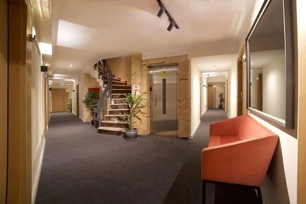 Barin Hotel - Lobi