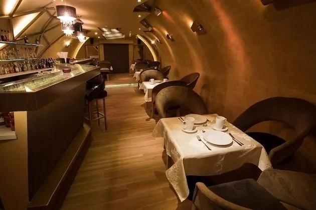 Barokk Hotel Promenád Gyor - Yerinde Yemek