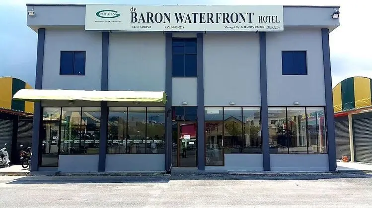 Baron Waterfront Hotel - Dış Mekan