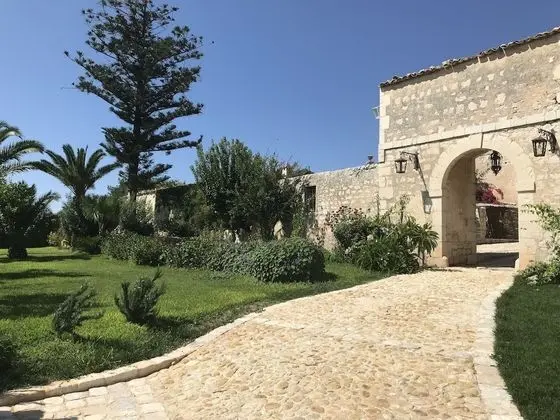 Villa Barone Alfieri - Dış Mekan