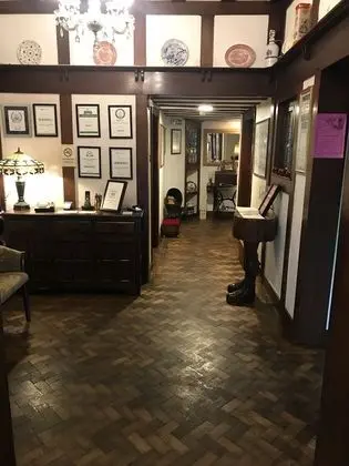 Barons Court Hotel - Lobi