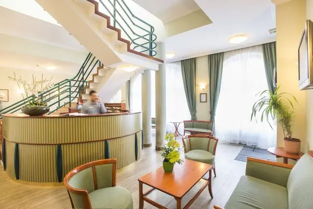Baross City Hotel - Genel