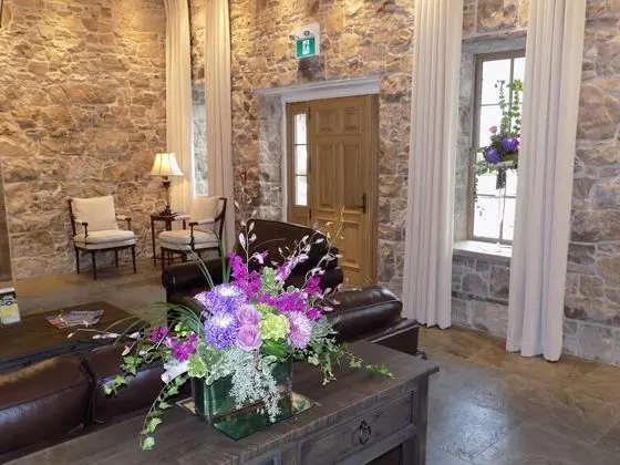 The Barracks Inn - Lobi