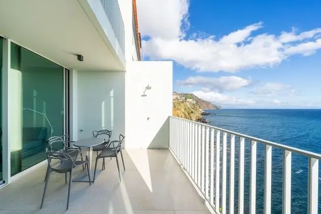 Barreirinha Front-Line Sea View I