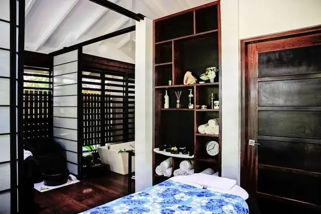 Barrier Beach Resort - Spa