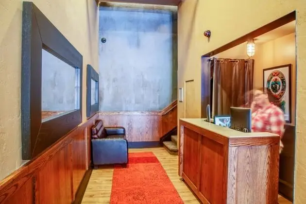 The Bartlett Hotel and Guesthouse - Lobi
