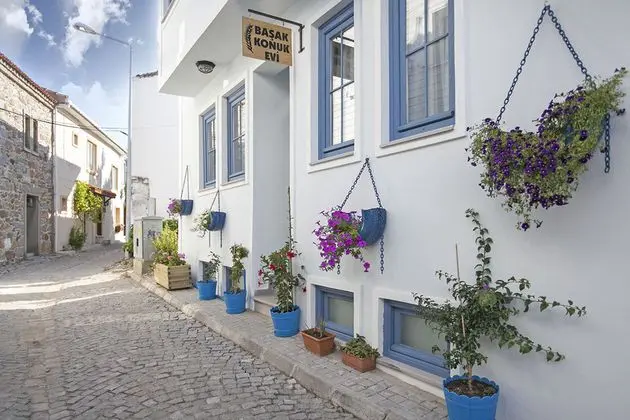 Başak Konukevi