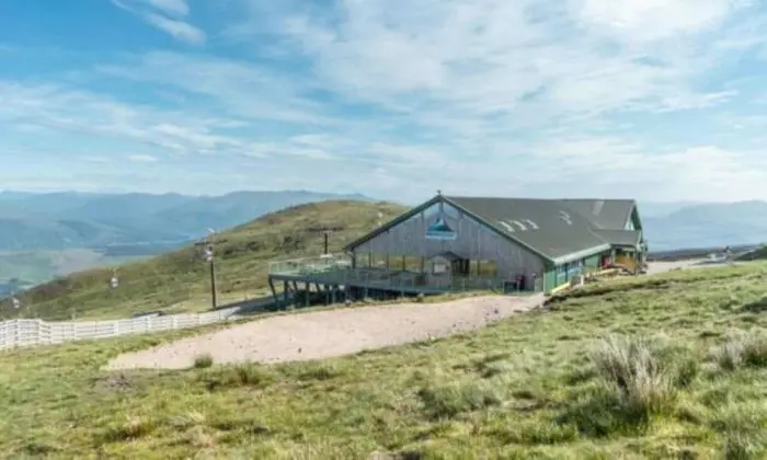 Base Camp Hotel Nevis Range - Dış Mekan