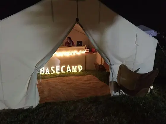 Base Camp Pop Up RV & Tent Camping Resort - Lobi