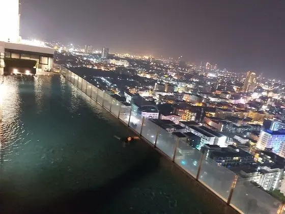 The Base Central Pattaya by Alin
