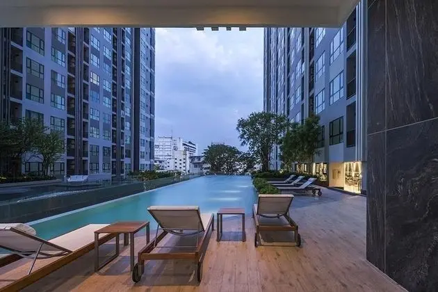 The Base Pattaya by My Pattaya Property - Havuz