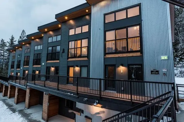 Basecamp Resorts Revelstoke - Dış Mekan