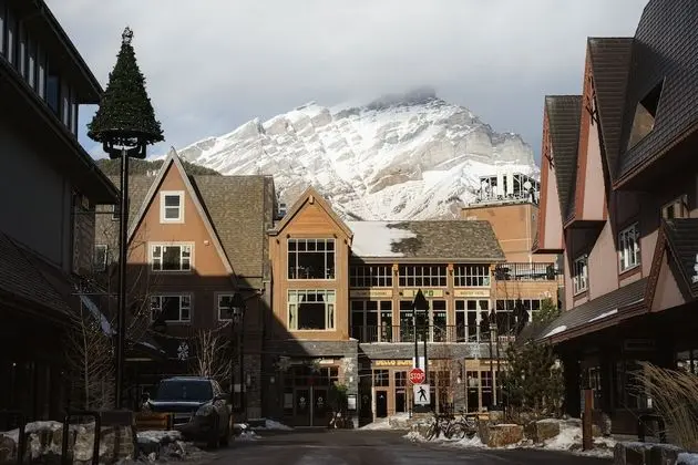 Basecamp Suites Banff