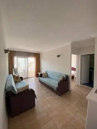 Basils Apart Hotel